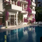 The S Apart & Suites Hotel