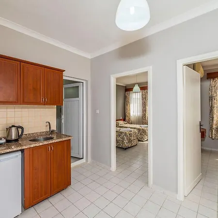 Seda Ξενοδοχείο με διαμερίσματα Αλάνια